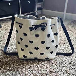 Stylish Black and White Heart Patterned Women's Bag